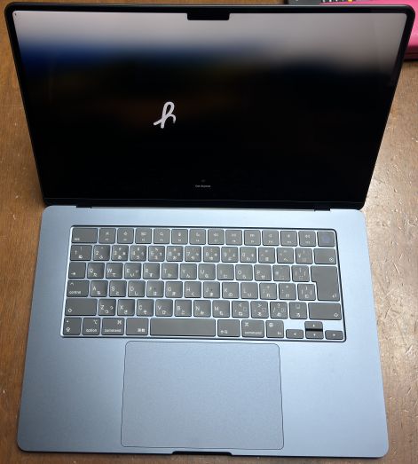M3MacBookAir15inch 起動画面